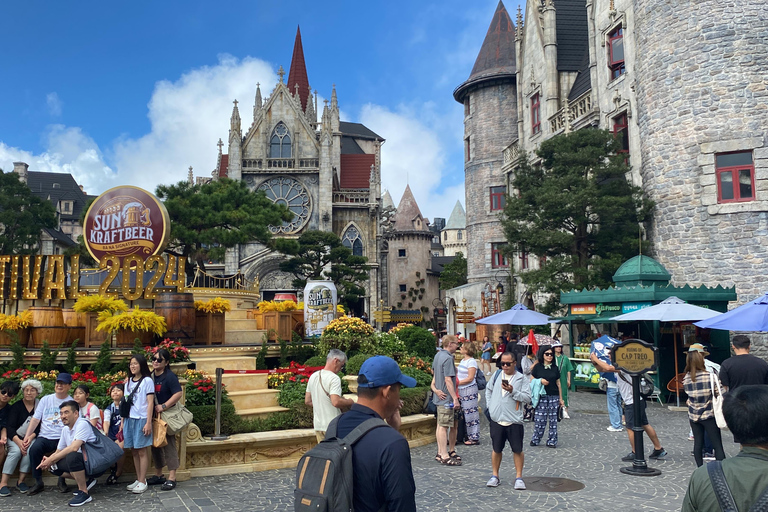 Bà Nà Hills: Highlights Tour with Guide and Cable Car Ride Group Tour to Bana hills with good English speaking guide