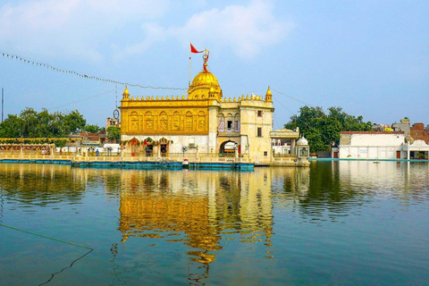 2-Day Delhi Sightseeing with Amritsar's Golden Temple Visit All-Inclusive tour
