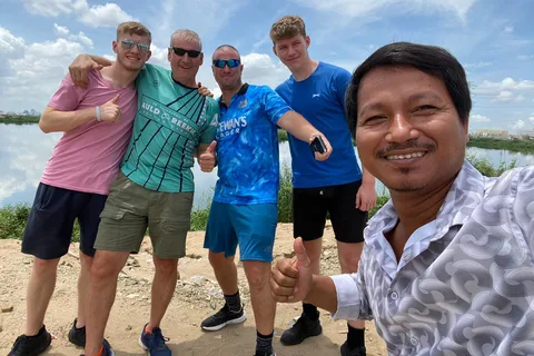 Phnom Penh: Private City Tour by Tuk-Tuk with 10 Highlights