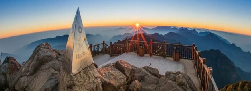 RANDONNÉE SUR LE MONT FANXIPAN 1 JOUR