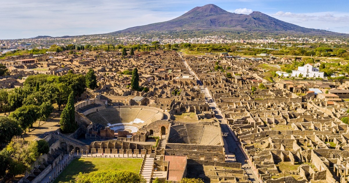 pompeii walking tour free