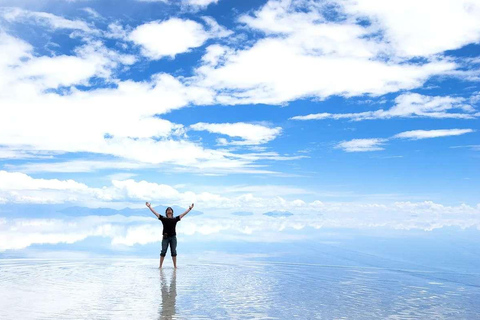 من سان بيدرو دي أتاكاما: جولة في مسطحات أويوني الملحية لمدة 3 أياممن سان بيدرو دي أتاكاما: جولة في شق