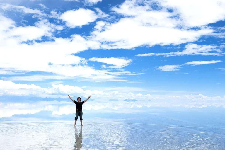 من سان بيدرو دي أتاكاما: جولة في مسطحات أويوني الملحية لمدة 3 أياممن سان بيدرو دي أتاكاما: جولة في شق