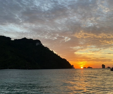 Krabi: 4 Islands Sunset Longtail Boat Tour with BBQ Dinner