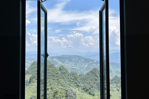 Tour di 4 giorni dell&#039;anello di Ha Giang con notte extra e pick-upTour in CABINA INDIVIDUALE DORME