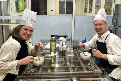 Momo maken en kookles in Kathmandu