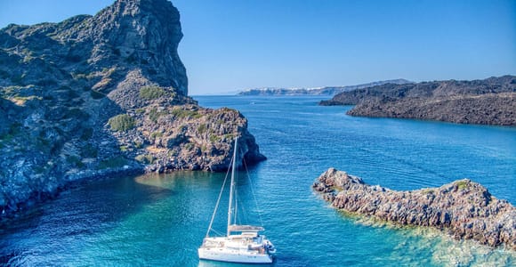 Santorini: Santorini Sailing Deluxe Tour