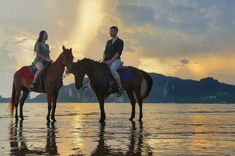 Ao Nang: Horse Riding Tour and kayaking clongrood