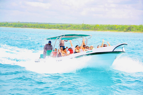 Punta Cana: Saona Island Private Speed Boat. Sun & Sea