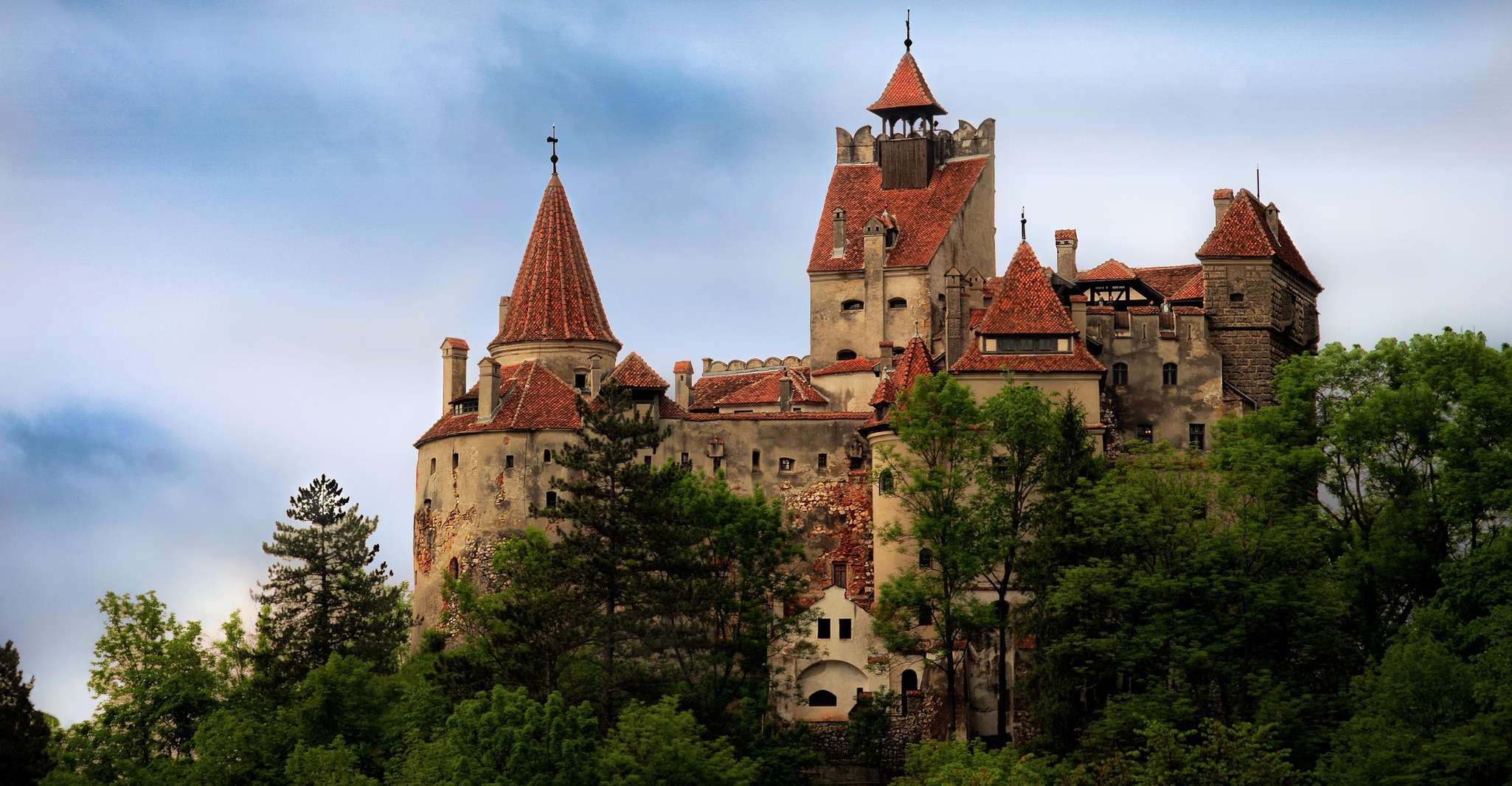 Tour castelli in Transilvania. Dracula. Peles.Rasnov fortezza - Hizvo