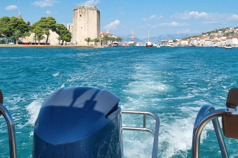 Visite privée du lagon bleu et des 3 îles en bateau à moteur