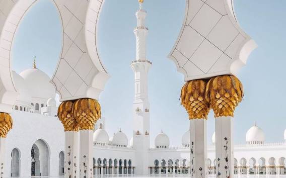 Abu Dhabi City Sightseeing & Sheikh Zayed Moschee