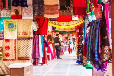 Tour privato della città rosa di Jaipur per lo shopping