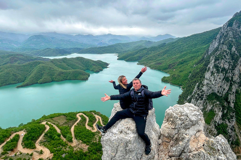 From Tirana: Hike on Gamti Mt &amp; Bovilla Lake on Land Rover