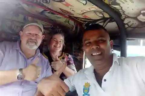 Kandy : City & Ambuluwawa Day Tour