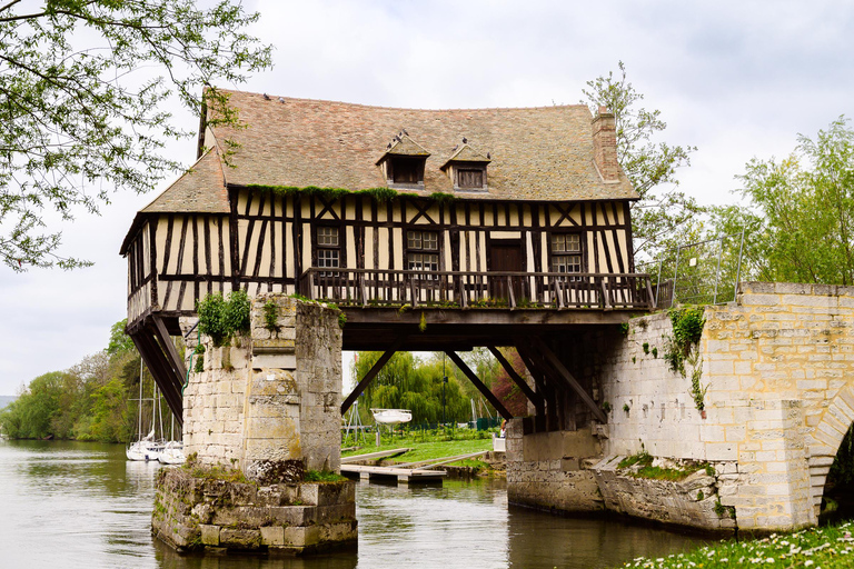 Gardens of Monet & The Old Mill: Giverny and Vernon Tour