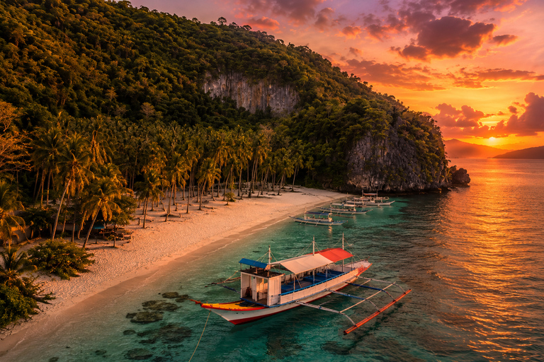 El Nido: Private Sunset Cruise in Bacuit Bay
