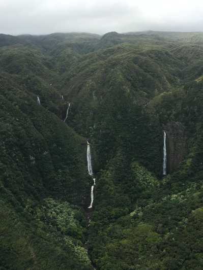 DOORS OFF West Maui and Molokai Helicopter 45min tour