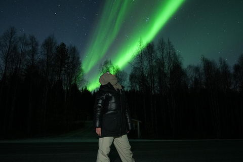 Rovaniemi: Coffee under Northern Lights & Professional Photo