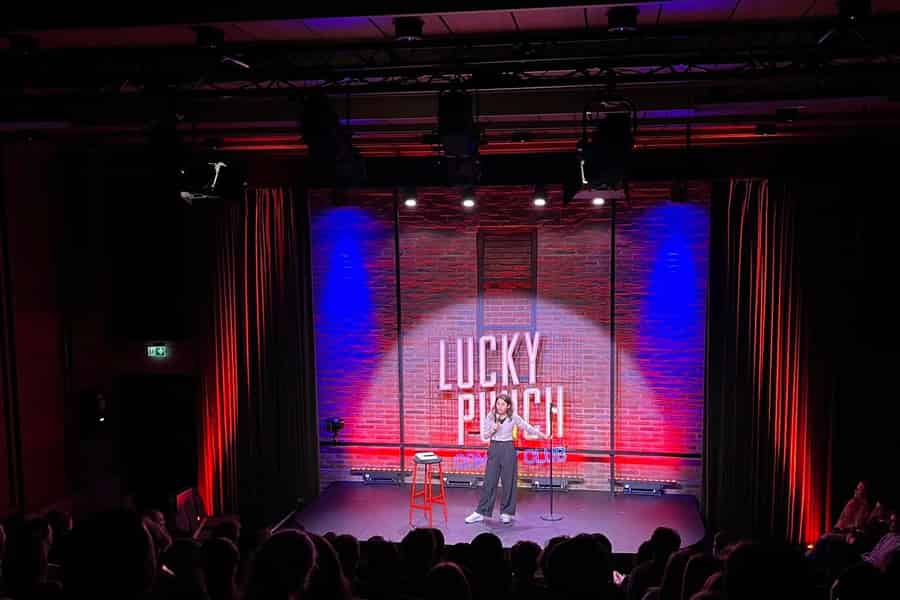 München: Englische Comedy-Show - Kulturschock-Comedy. Foto: GetYourGuide München: Englische Comedy-Show - Kulturschock-Comedy. Foto: GetYourGuide