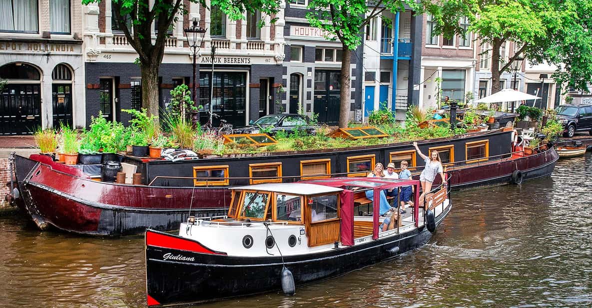 Afbeelding 2 van Amsterdam: Grachtenrondvaart voor kleine groepen incl. drankjes en snacks
