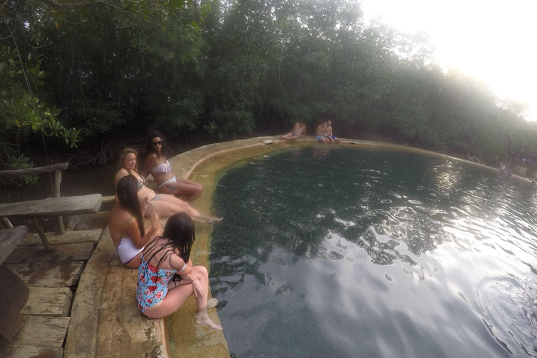Coron: Private Island Tour with Kayangan Lake & Hot Spring