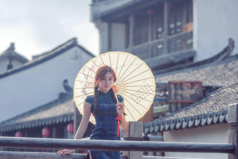 Shanghai: Zhujiajiao Water Town Tour with Hanfu Photos Zhujiajiao Water Town Tour+Boat Ride+Hanfu photography