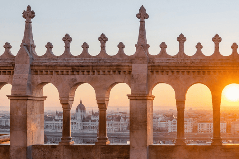 Budapest Card: Öffentliche Verkehrsmittel, 30+ Top-Attraktionen &amp; TourenBudapest Card: 24 h