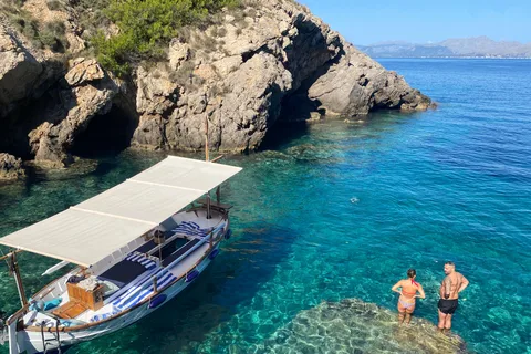 Alcudia, Private Tour: Scenic 2.5-Hour Boat Tour