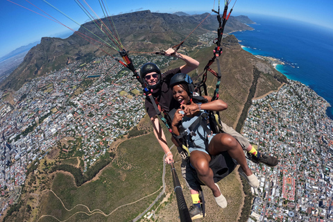 Le Cap : Parapente en tandem avec vue sur la montagne de la Table