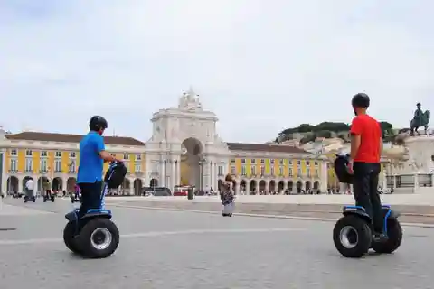 Lissabon: 1,5 times privat Segway-tur til slottet