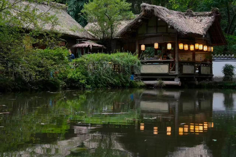 Chengdu: Du Fu Cottage Entry Ticket with Photo Guide