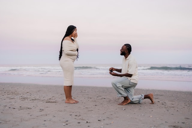 Santa Monica: Private Vacation Photoshoot with Photographer