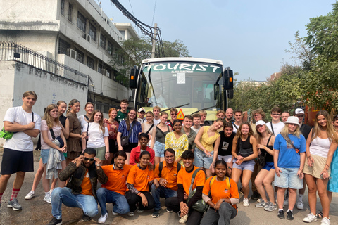 Nova Délhi: Tour guiado pela favela de Sanjay ColonyNova Délhi: Visita guiada à favela de Sanjay Colony com chá