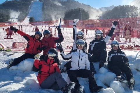 Seúl: tour a la estación de esquí de Yongpyong con paquete de esquí opcionalSolo transferencias