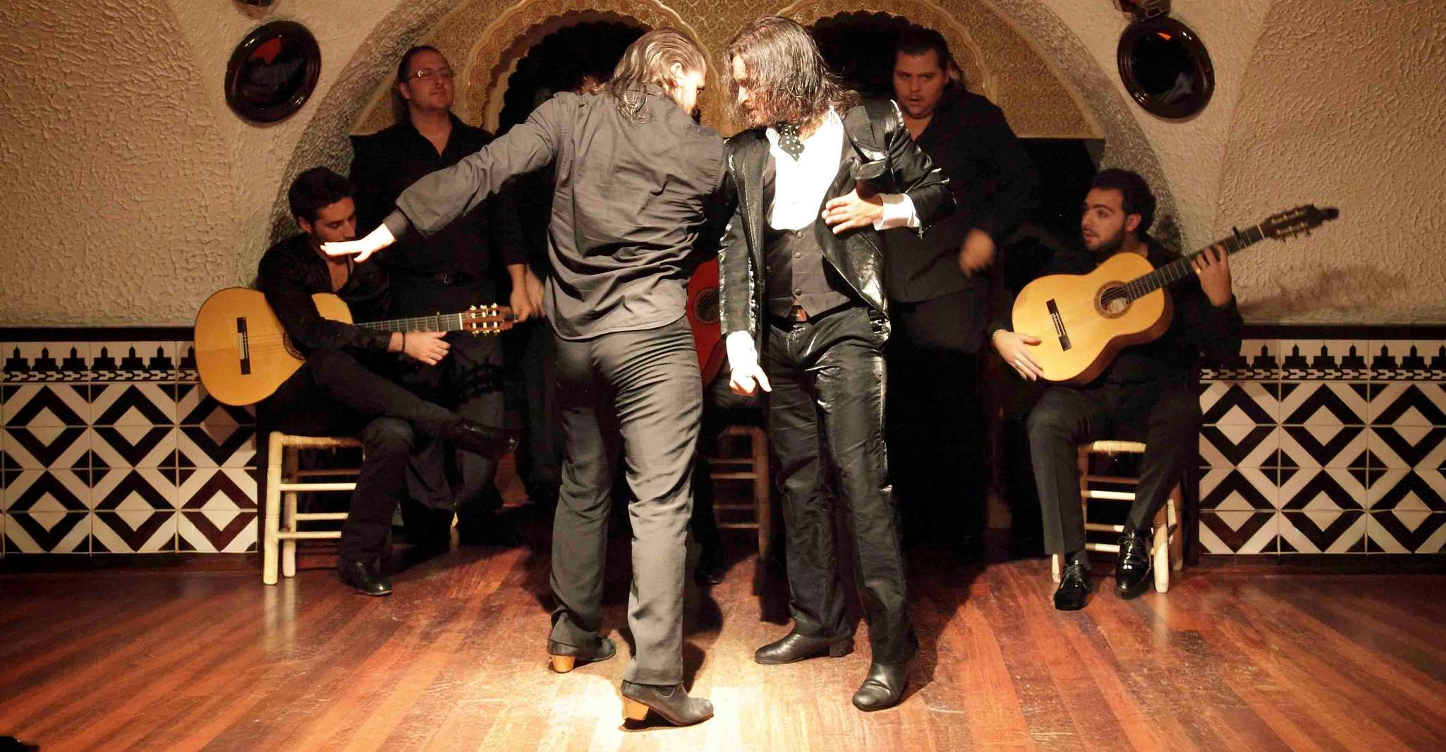 Barcelona: Tablao Flamenco Cordobes with Food/Drink Options photo 13