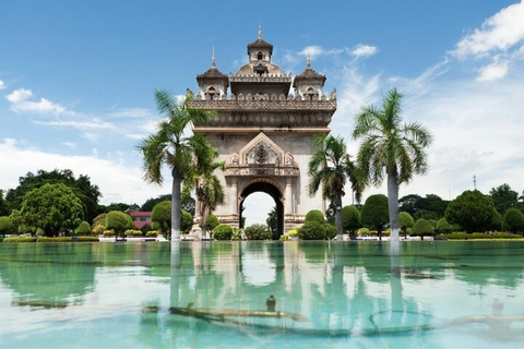 Vientiane: Tour privato personalizzato con guida localeVientiane: Tour privato di 3 ore a piedi personalizzato