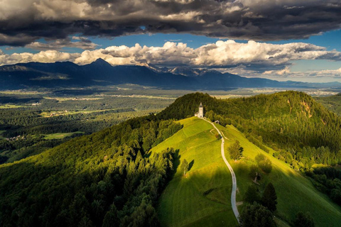 Bled: Guided E-Bike Tour to Jamnik Viewpoint