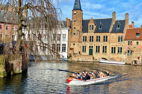 Excursión de un día a Brujas desde París en minigrupo en MercedesОднодневный тур в Брюгге из Парижа в мини-группе на Мерседес