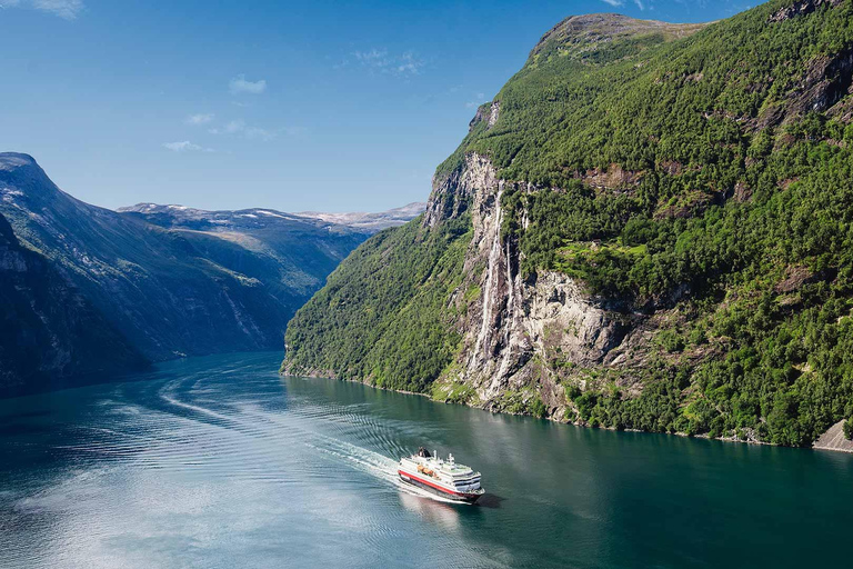 Oslo: 7-Day Hardangerfjord in Nutshell with Scenic Cruise