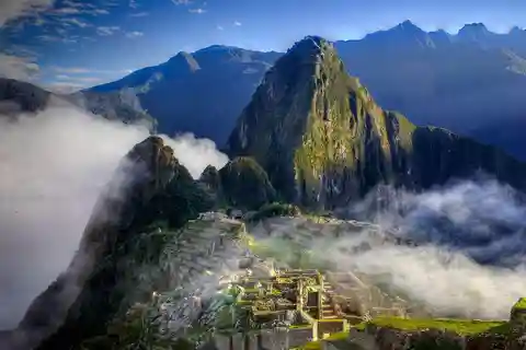 Tour de Machu Picchu e Montanha Arco-Íris 2 dias - 1 noite