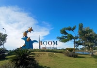 バンによるプライベートカーチャータープロフェッショナルドライバー、Banyuwangi - Housity