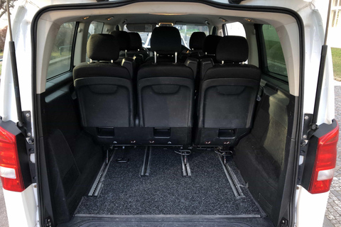 Flughafen Prag: Privater Transfer ins Stadtzentrum mit dem MinivanTransfer ins Stadtzentrum mit einem Minivan