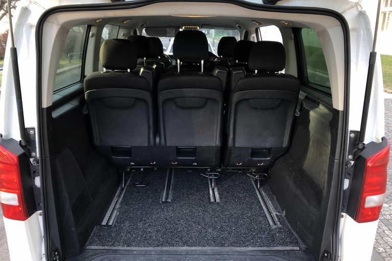 Flughafen Prag: Privater Transfer ins Stadtzentrum mit dem MinivanTransfer ins Stadtzentrum mit einem Minivan