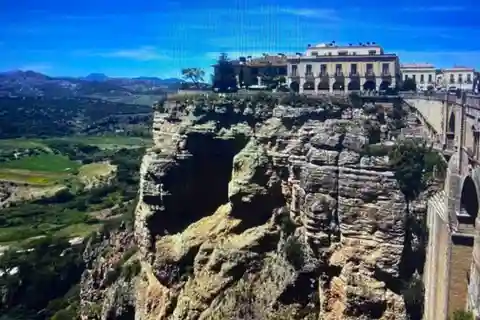 från Mijas, Malaga: Privat rundtur Ronda inkl. transfer, tjurfäktningsarena och tapas