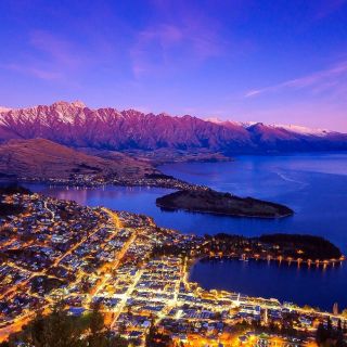 Queenstown: Progressive Dinner and Wine Tour at 3 Locations