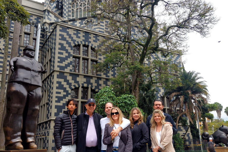 麦德林： VIP私人之旅，博特罗的完整历史，美术馆，博物馆麦德林：VIP私人之旅，博特罗的完整历史，美术馆，博物馆