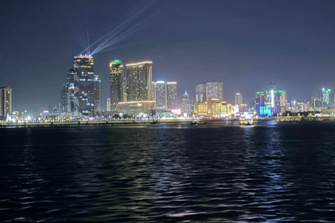Phnom Penh: Mekong Sunset Cruise & City by Night Tour
