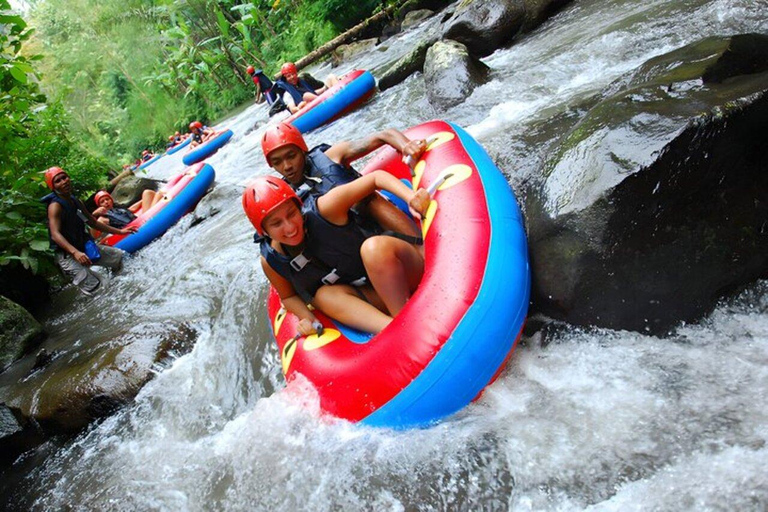 Ubud: Pakerisan Jungle River Tubing Abenteuer mit MittagessenTubing-Abenteuer mit Treffpunkt