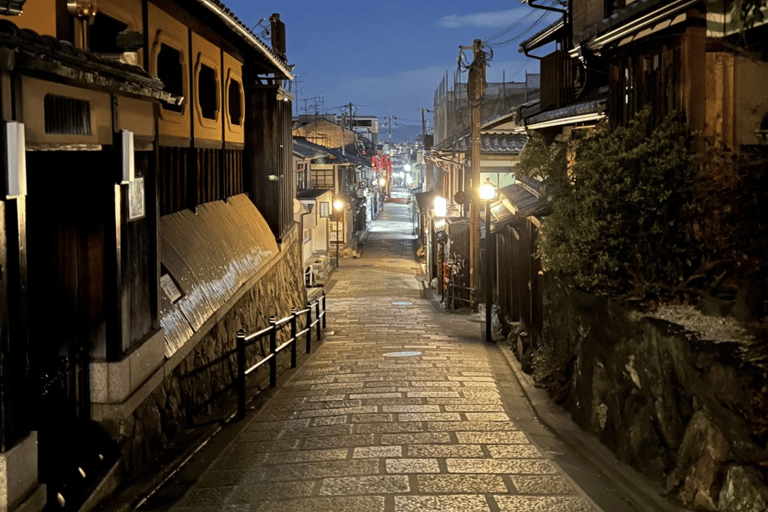 Kyoto : Visite nocturne à pied et visite culinaire de Gion